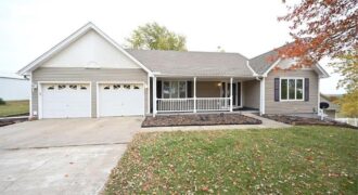 22745 S king Road, Weston, MO 64098