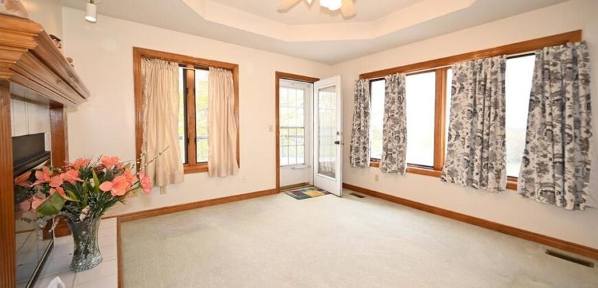 22745 S king Road, Weston, MO 64098