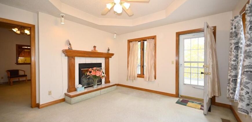 22745 S king Road, Weston, MO 64098