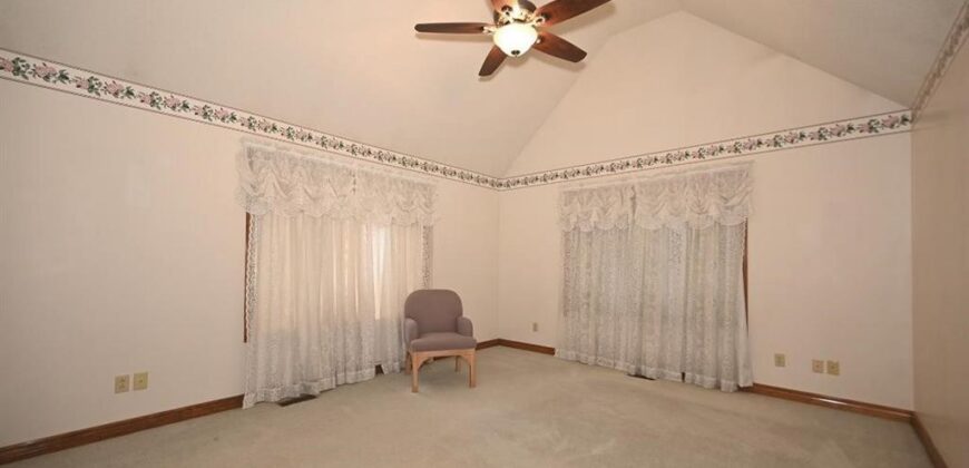 22745 S king Road, Weston, MO 64098