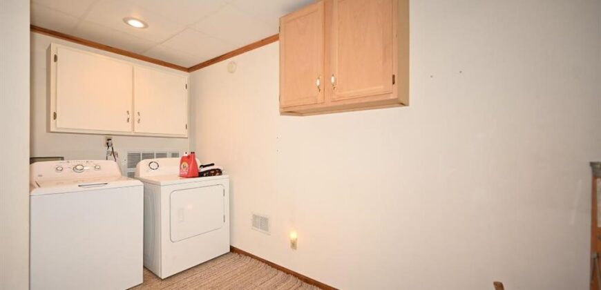 22745 S king Road, Weston, MO 64098