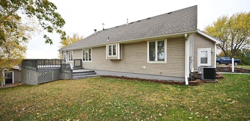 22745 S king Road, Weston, MO 64098
