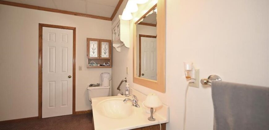 22745 S king Road, Weston, MO 64098
