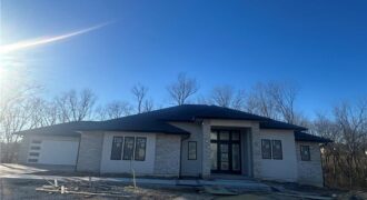 7260 NW Pampas Lane, Parkville, MO 64152