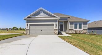 11436 N Auburndale Circle, Kansas City, MO 64157