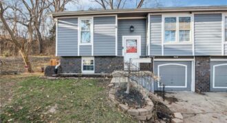 5822 NW Walnut Court, Parkville, MO 64152