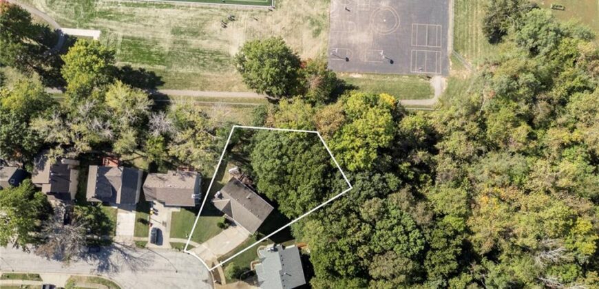 5826 N Delta Avenue, Kansas City, MO 64151