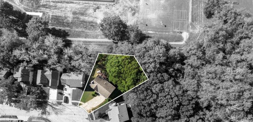 5826 N Delta Avenue, Kansas City, MO 64151