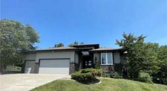 4602 NW 71st Street, Kansas City, MO 64151