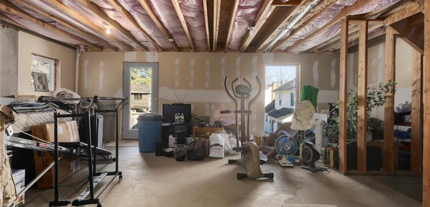 6958 N Atkins Avenue, Kansas City, MO 64152