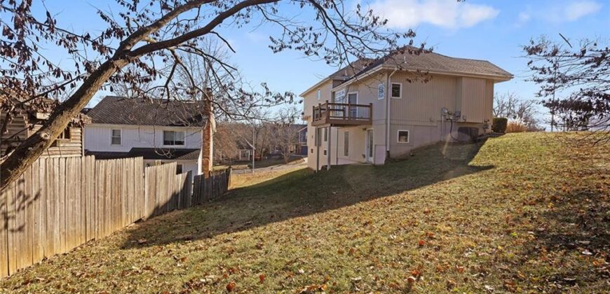 6958 N Atkins Avenue, Kansas City, MO 64152