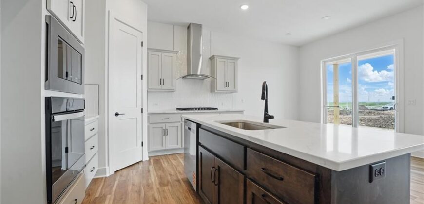 1615 NW 105th Terrace, Kansas City, MO 64155