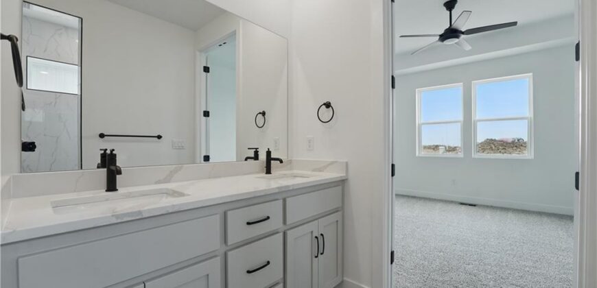 1615 NW 105th Terrace, Kansas City, MO 64155
