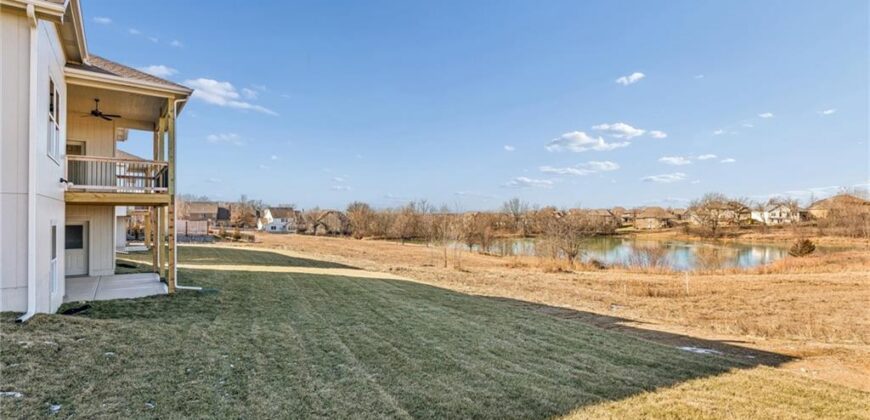 9810 N Laurel Avenue, Kansas City, MO 64157