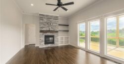 9810 N Laurel Avenue, Kansas City, MO 64157