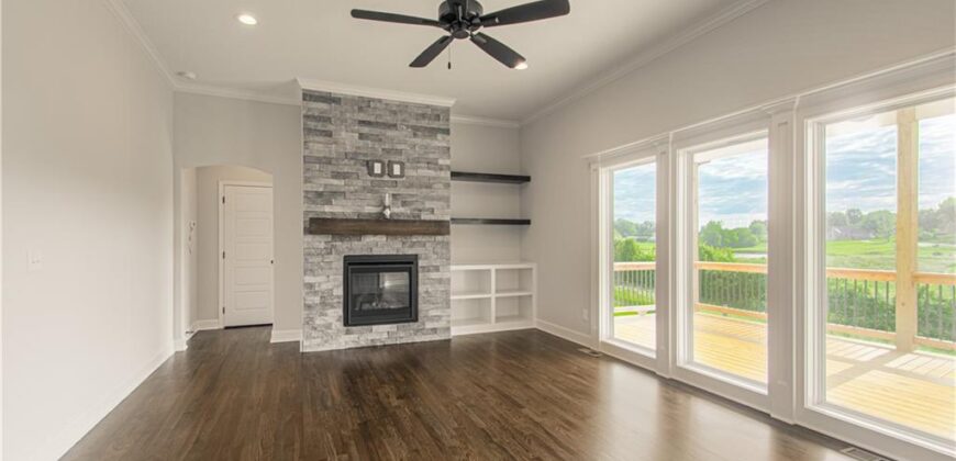9810 N Laurel Avenue, Kansas City, MO 64157