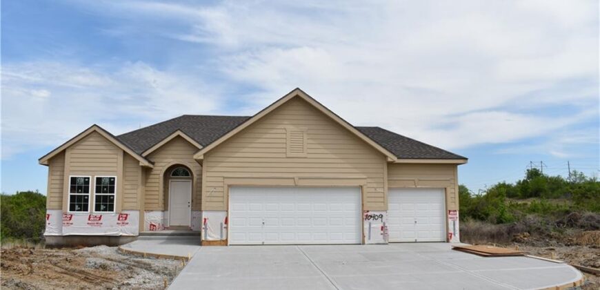 623 E 13th Street, Kearney, MO 64060