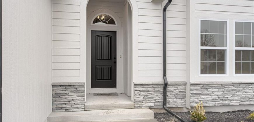 623 E 13th Street, Kearney, MO 64060