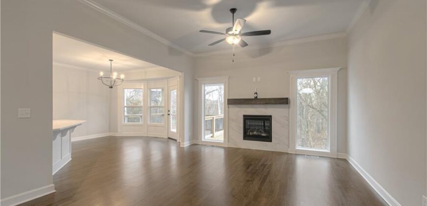 623 E 13th Street, Kearney, MO 64060
