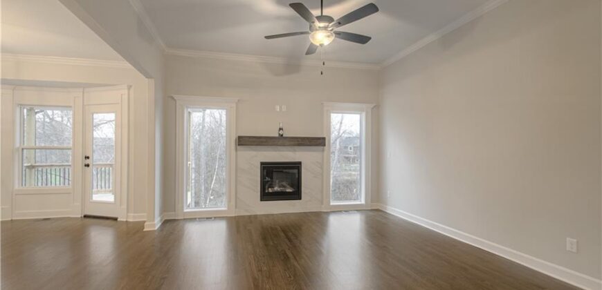 623 E 13th Street, Kearney, MO 64060