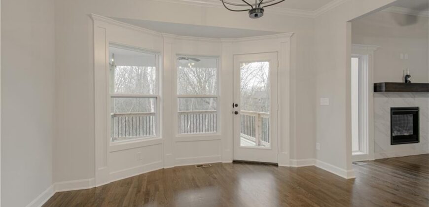 623 E 13th Street, Kearney, MO 64060