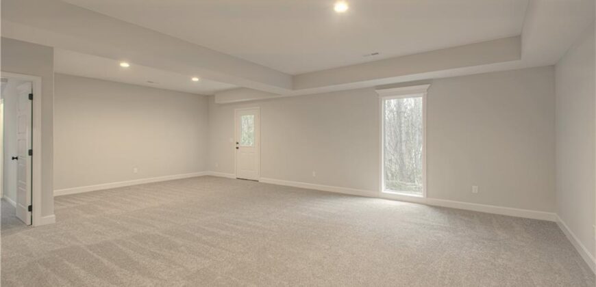 623 E 13th Street, Kearney, MO 64060