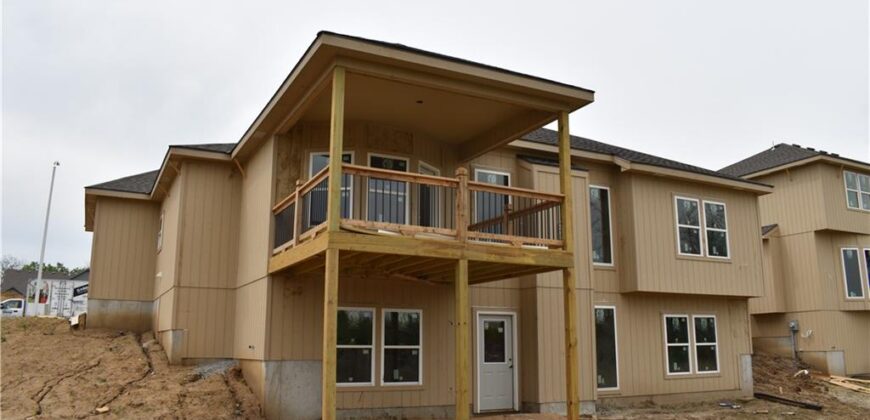 623 E 13th Street, Kearney, MO 64060