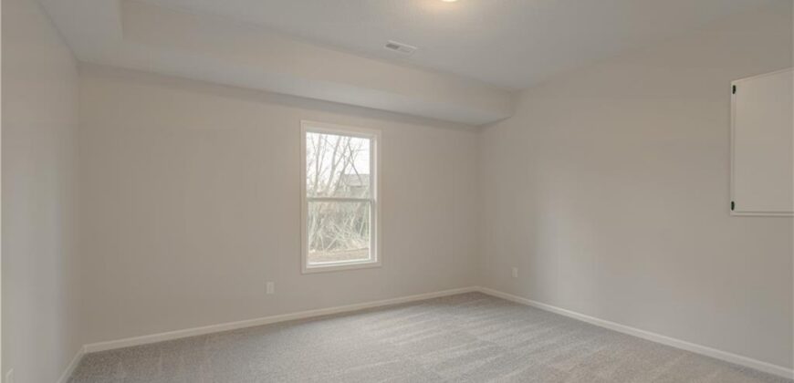 623 E 13th Street, Kearney, MO 64060
