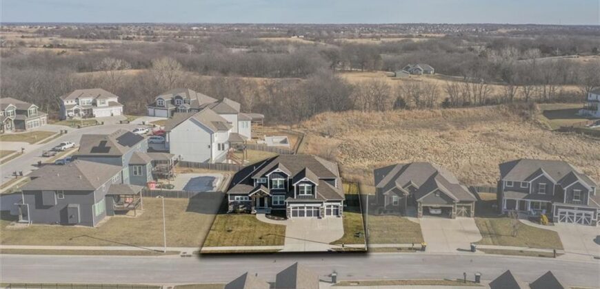 10423 N Chelsea Avenue, Kansas City, MO 64156