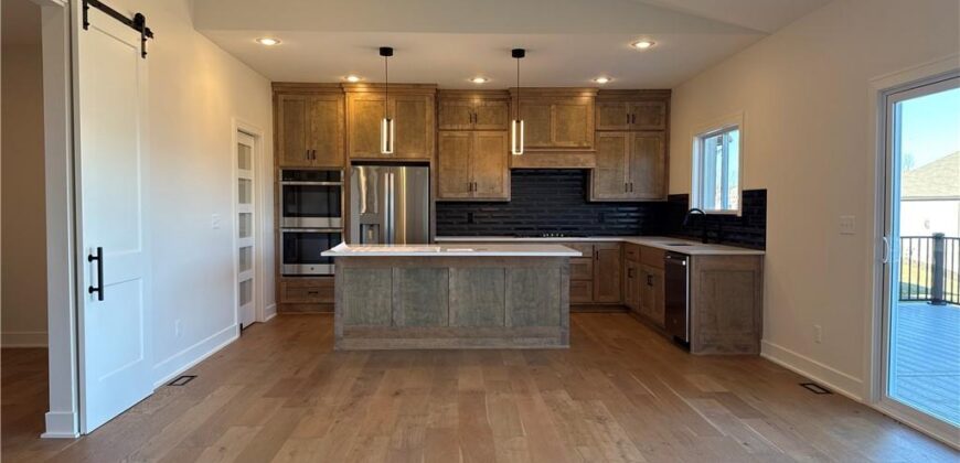 7551 NW Gower Avenue, Kansas City, MO 64151