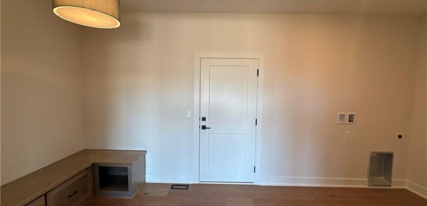 7551 NW Gower Avenue, Kansas City, MO 64151