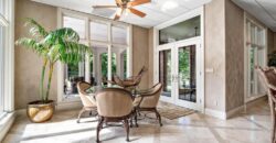 6006 West Shore Court, Parkville, MO 64152