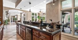 6006 West Shore Court, Parkville, MO 64152