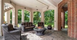 6006 West Shore Court, Parkville, MO 64152