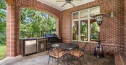 6006 West Shore Court, Parkville, MO 64152