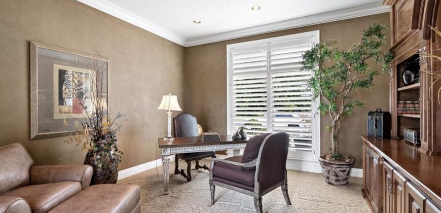 6006 West Shore Court, Parkville, MO 64152