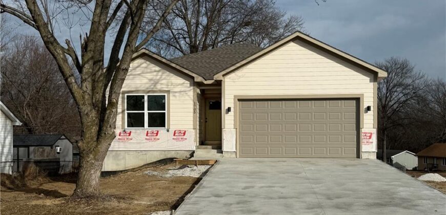 1705 Johnston Street, Liberty, MO 64068
