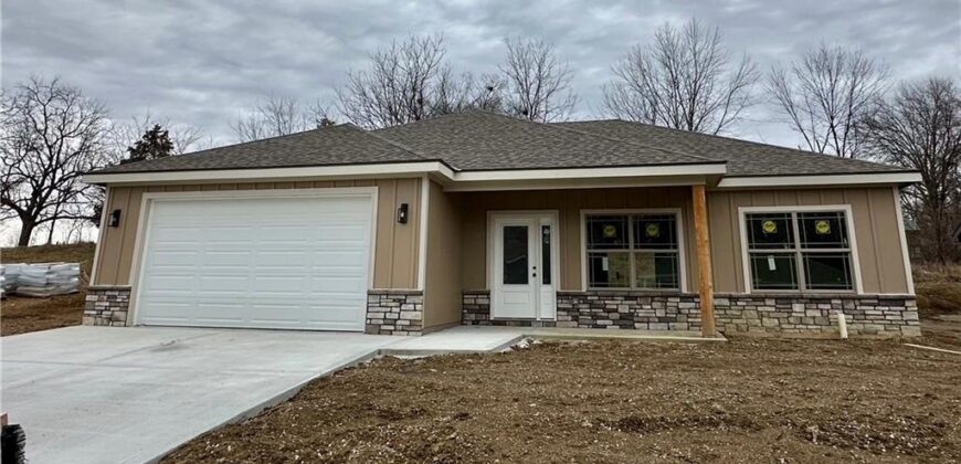1322 Kristie Circle, Excelsior Springs, MO 64024