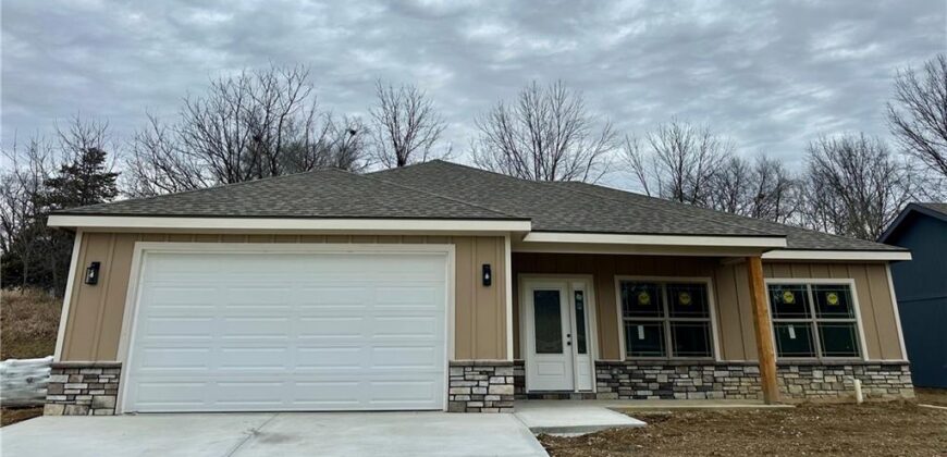 1322 Kristie Circle, Excelsior Springs, MO 64024