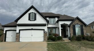 6104 NW 103rd Street, Kansas City, MO 64154