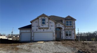 8931 N Poplar Avenue, Kansas City, MO 64156