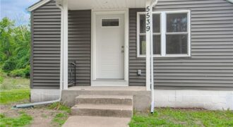 5539 NW Adrian Avenue, Houston Lake, MO 64151