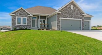 11116 N Bristol Avenue, Kansas City, MO 64156