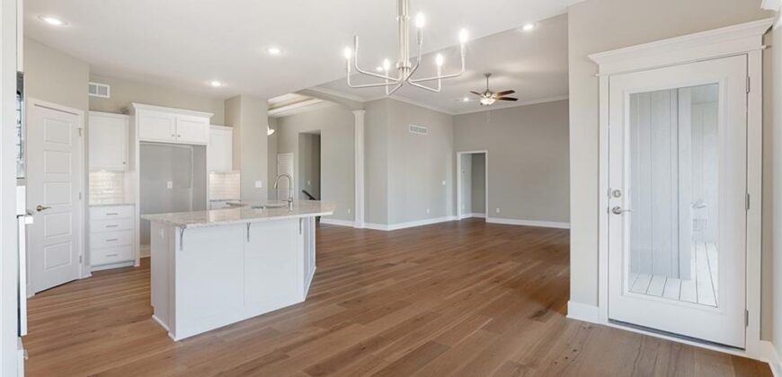 7000 NE 102nd Court, Kansas City, MO 64156
