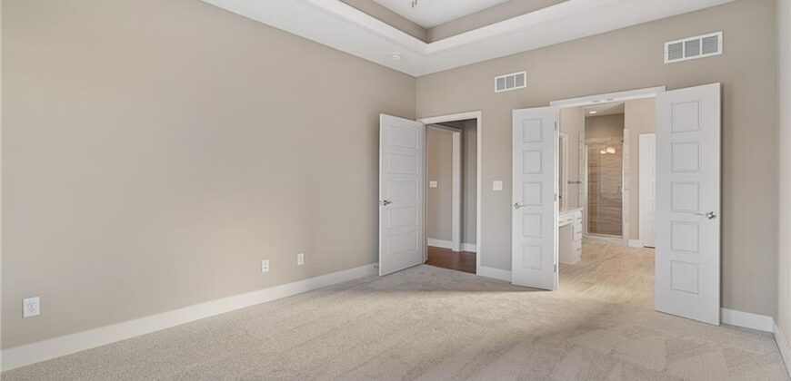 7000 NE 102nd Court, Kansas City, MO 64156