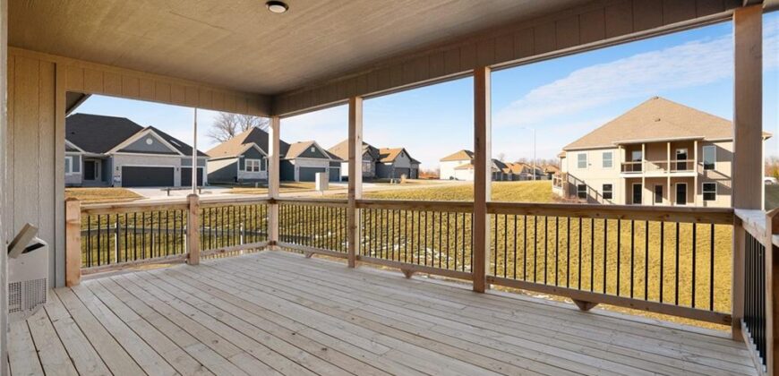 7000 NE 102nd Court, Kansas City, MO 64156