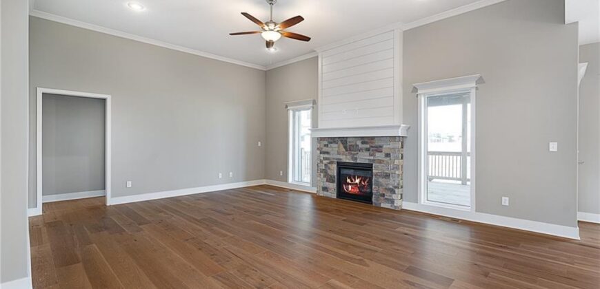 7000 NE 102nd Court, Kansas City, MO 64156