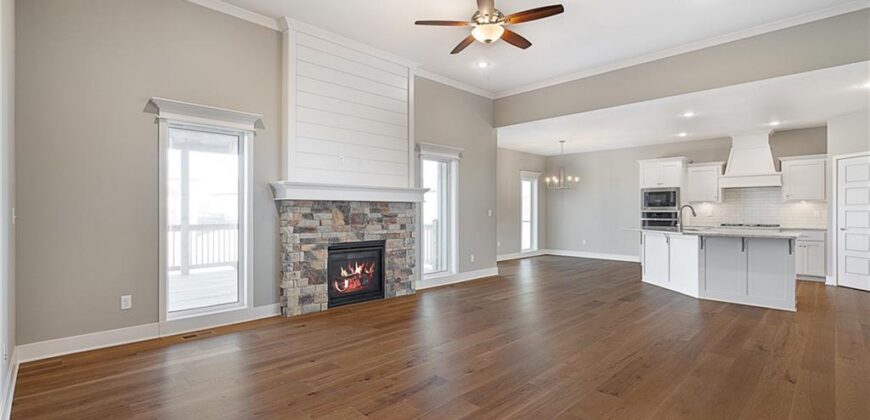 7000 NE 102nd Court, Kansas City, MO 64156
