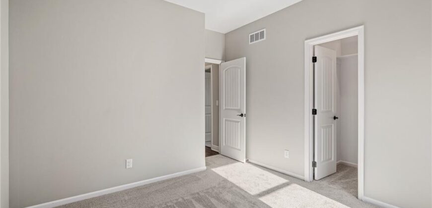 10216 N Winchester Avenue, Kansas City, MO 64156