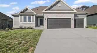 10216 N Winchester Avenue, Kansas City, MO 64156